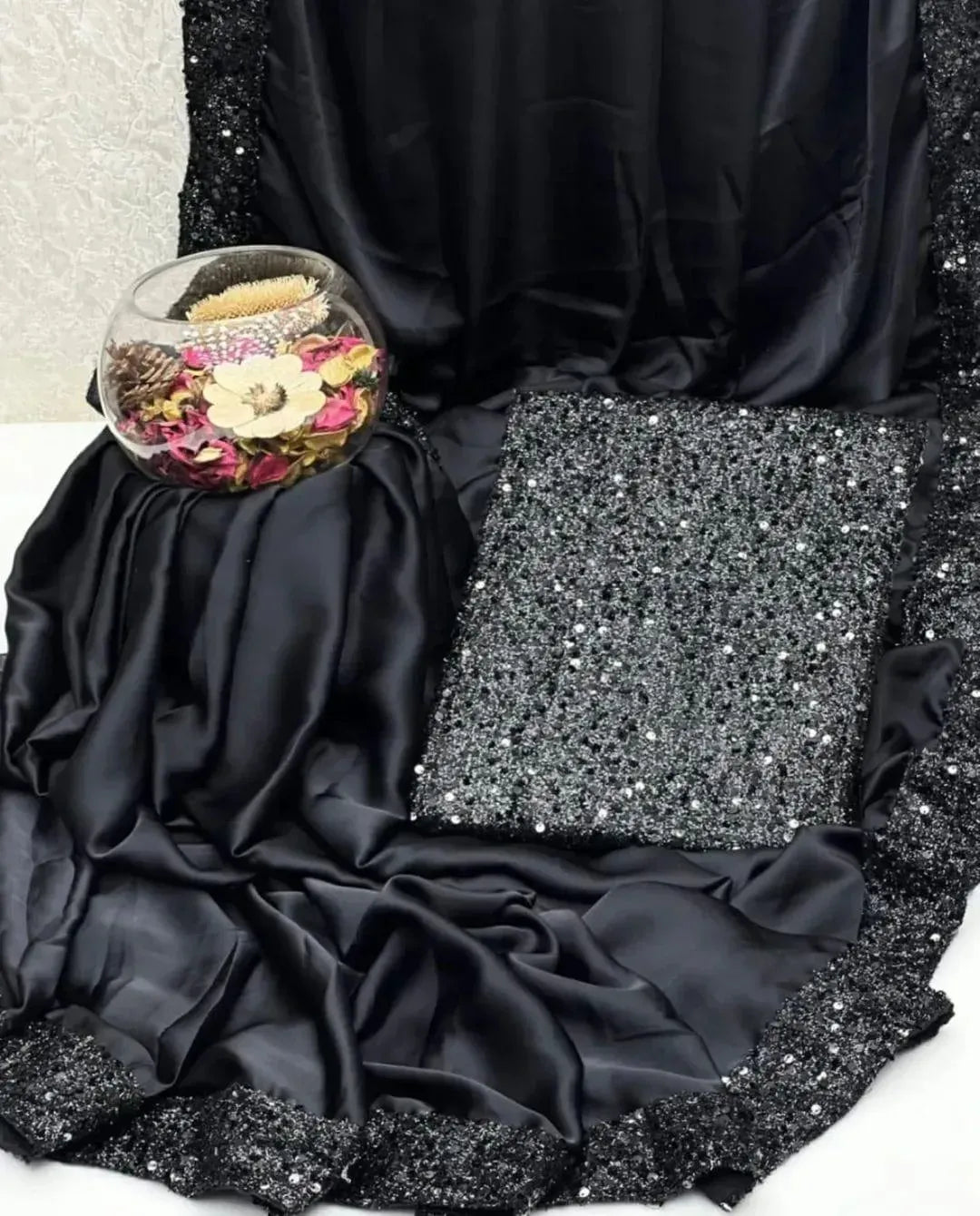 Black Sequin Border Saree with Blouse Set Black Sequin Border Saree with Blouse Set