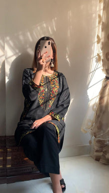 Women Embroidered Maroon Linen Suit