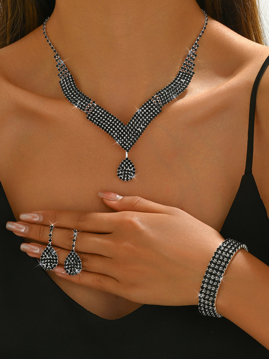 Black Teardrop Jewelry Set for Pakistani Women