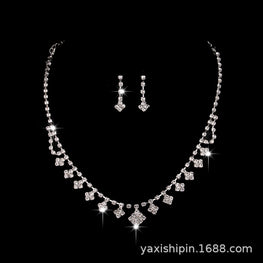 Diamond Claw Necklace & Earrings Set for Pakistani Women