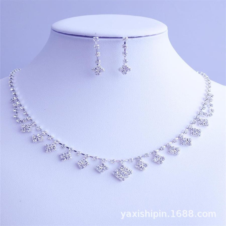 Diamond Claw Necklace & Earrings Set for Pakistani Women